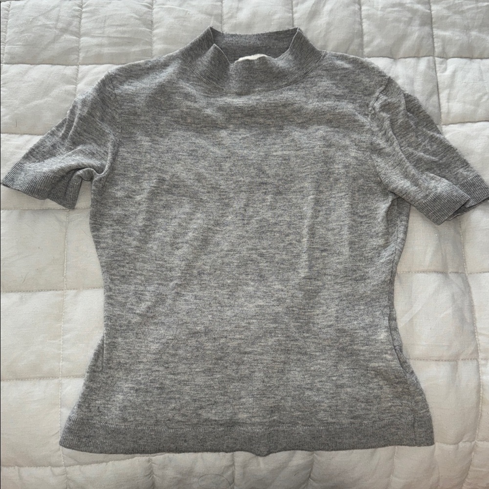 DISSH Heather Gray Ribbed Sweater